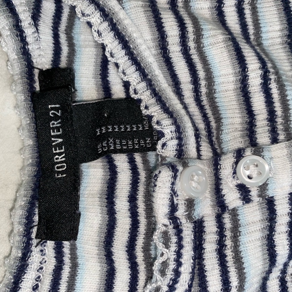 Striped Tank Top - Picture 4 of 4